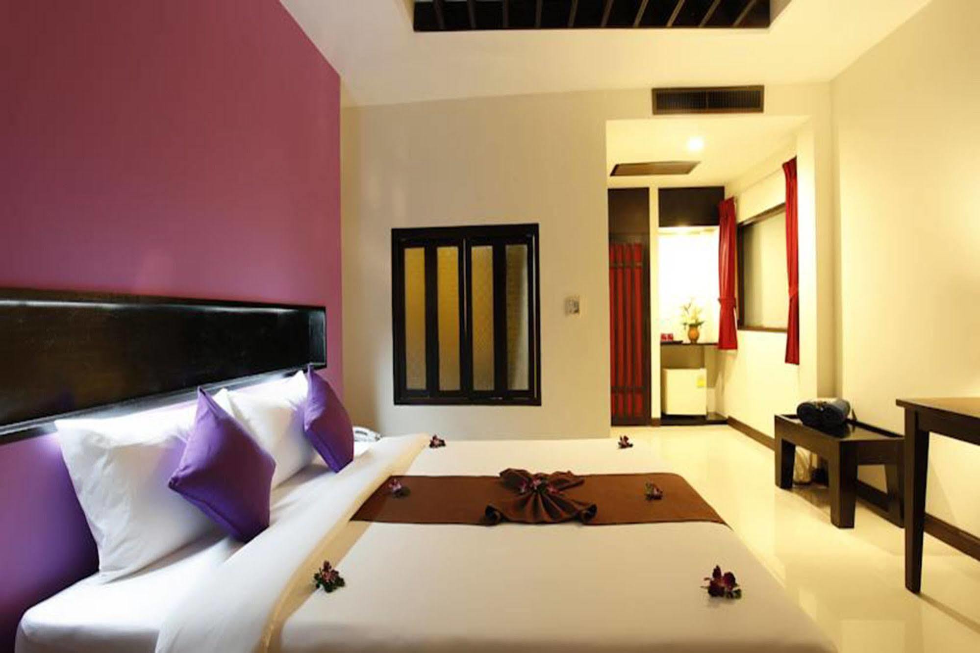 Patong Cottage Resort Eksteriør bilde