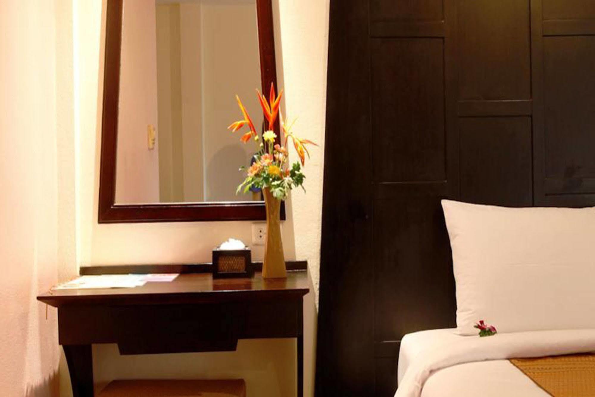 Patong Cottage Resort Eksteriør bilde